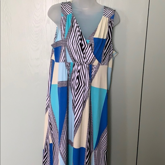 Jennifer Lopez Dresses & Skirts - Petite Jennifer Lopez Maxi 👗